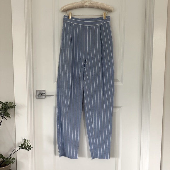 Vince Pleated Striped Woven Wide-Leg Pants - Picture 5 of 9